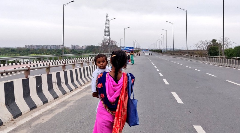 workers leaving home in the wake of curfew