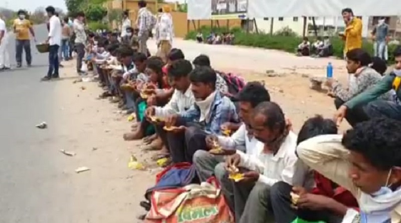 stranded workers in gujarat