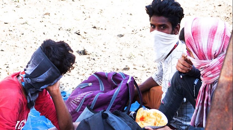 workers resting at a shelter in Bhopal