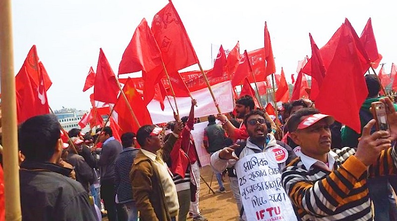 workers protest masa at delhi ground