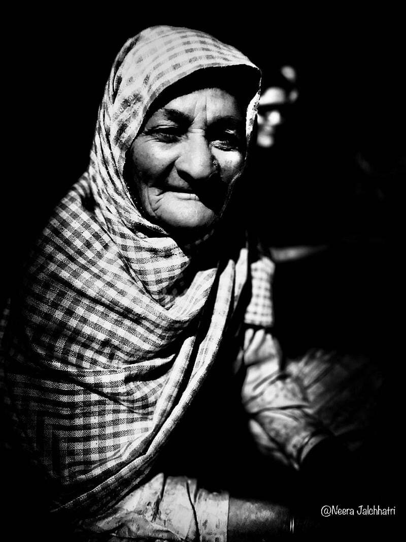 Old age women farmers at Tikari border-9