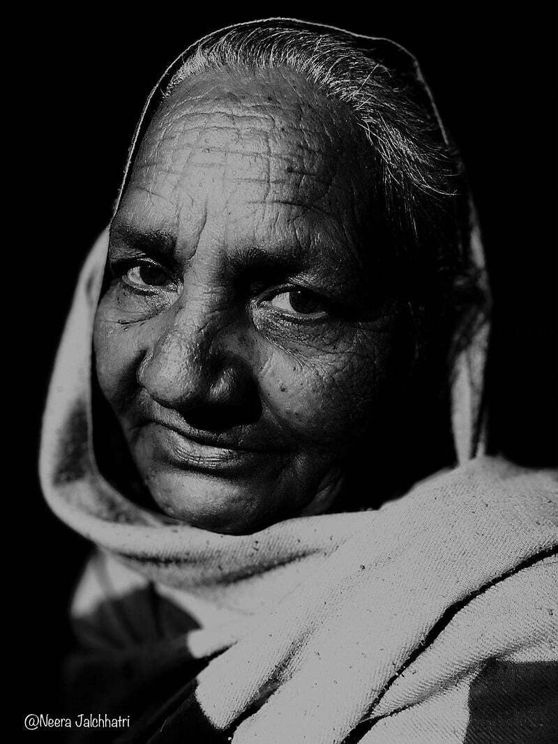Old age women farmers at Tikari border-2