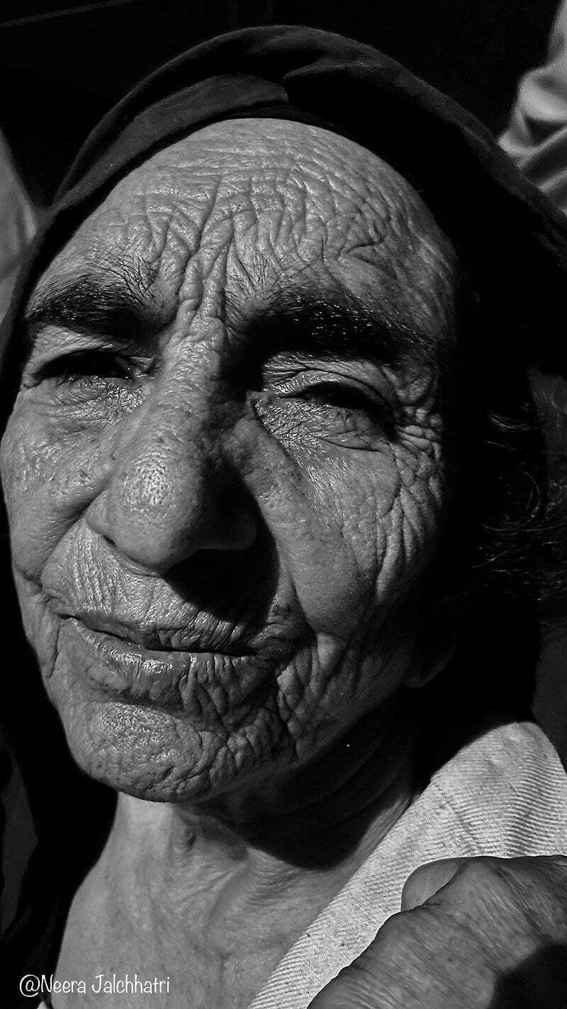Old age women farmers at Tikari border-10