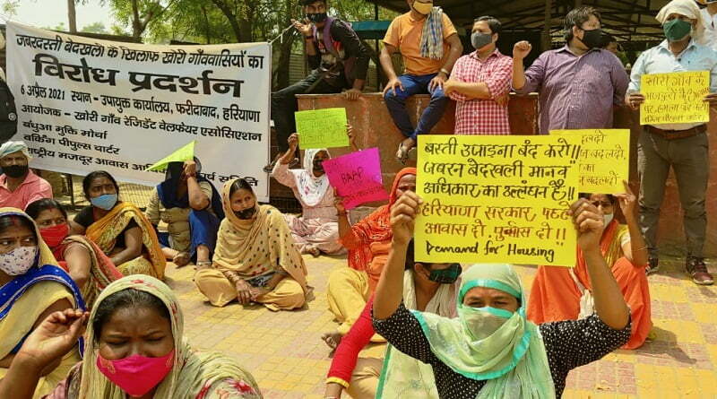 protest against demolition in faridabad 3