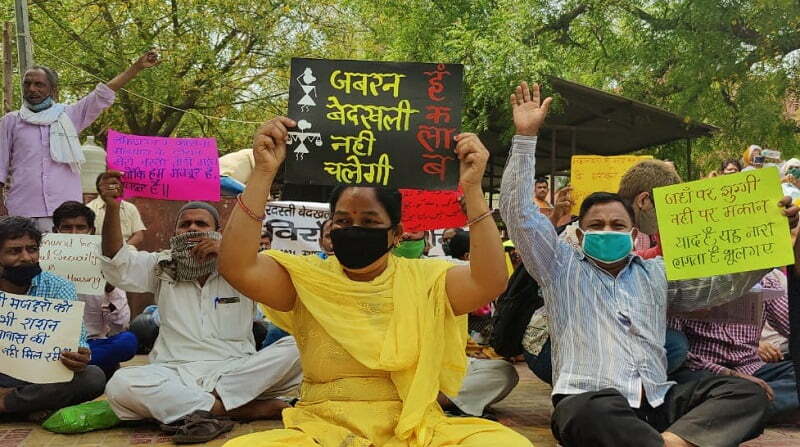 protest against demolition in faridabad 1