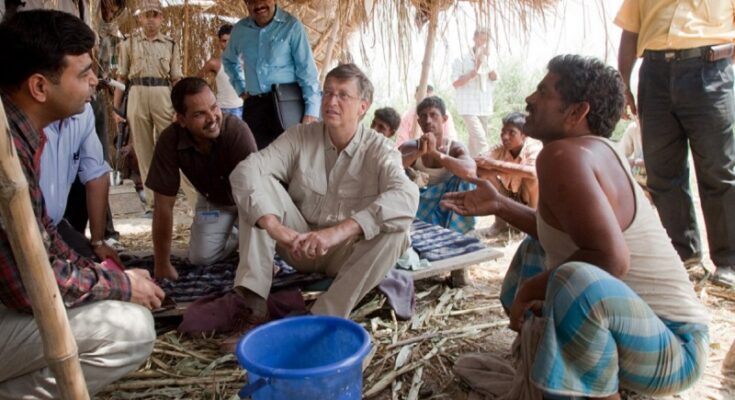 https://www.workersunity.com/wp-content/uploads/2021/05/bill-gates-in-bihar.jpg