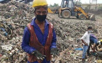 https://www.workersunity.com/wp-content/uploads/2021/07/sewer-workers-delhi.jpg