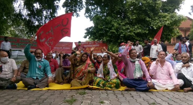 https://www.workersunity.com/wp-content/uploads/2021/08/protest-in-allahabad.jpeg