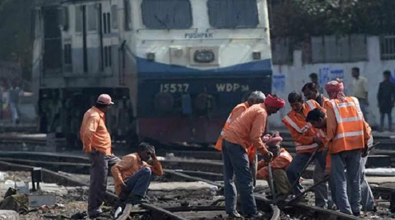 railway-employees protest