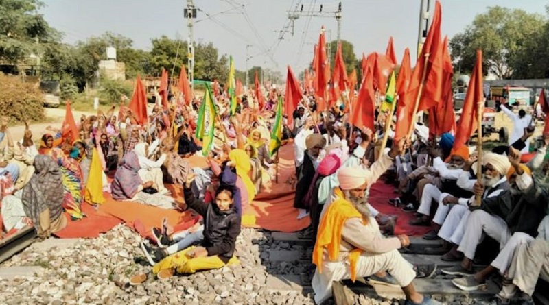 https://www.workersunity.com/wp-content/uploads/2021/12/farm-labourer-punjab.jpg