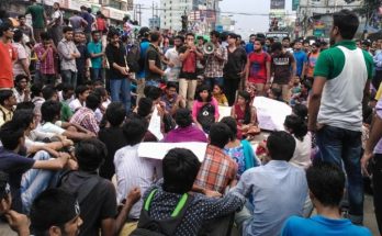 https://www.workersunity.com/wp-content/uploads/2022/08/Student-protest-againt-fuel-hike-in-Bangladesh.jpg