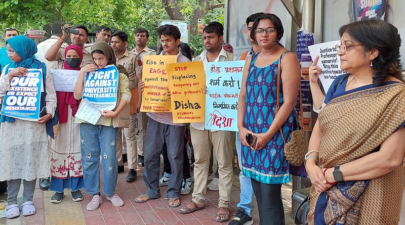 https://www.workersunity.com/wp-content/uploads/2023/04/DU-student-protested.jpg