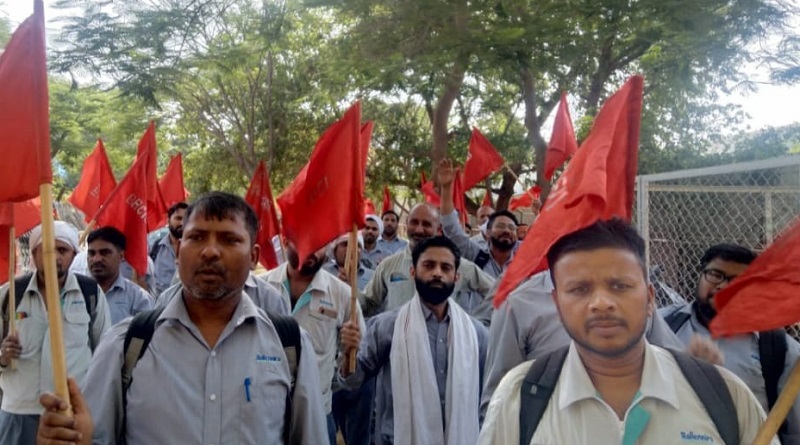 https://www.workersunity.com/wp-content/uploads/2023/05/Bellsonica-workers-in-protest-rally.jpg