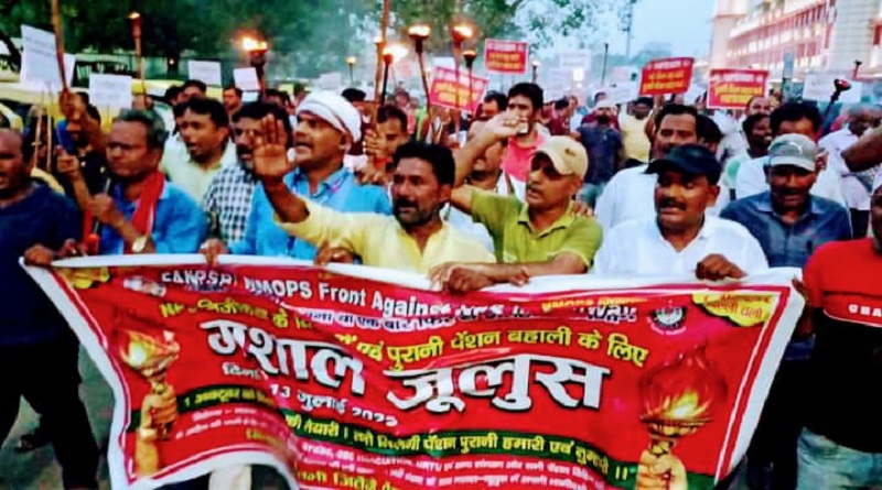 https://www.workersunity.com/wp-content/uploads/2023/07/varanasi-NMOPS-torch-march.jpg