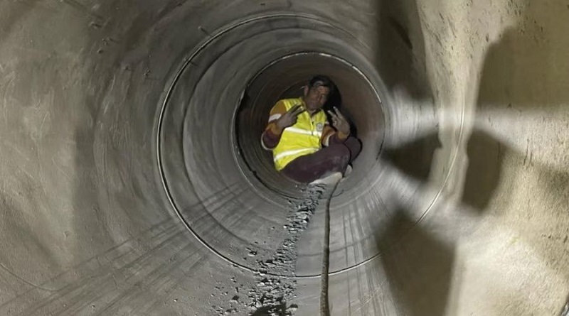 https://www.workersunity.com/wp-content/uploads/2023/11/Rescue-workers-in-Uttarkashi-Tunnel.jpg