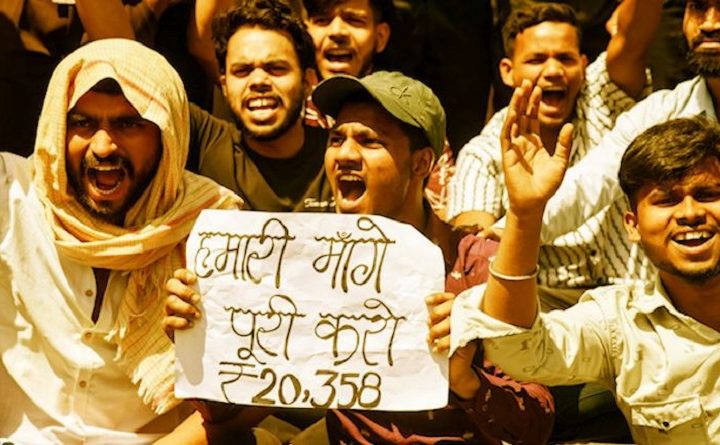 8 घंटे काम और जीने लायक वेतन बिना ज़िंदगी नहीं: शिकागो से आज के नोएडा तक- नज़रिया