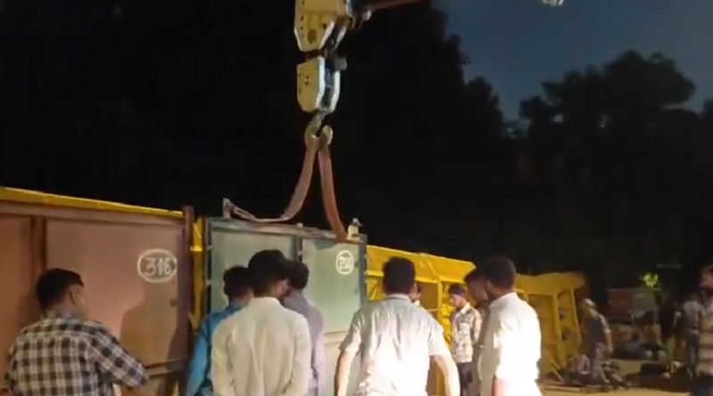 Jantar mantar barricading