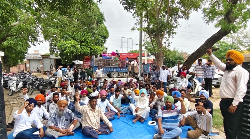 पंजाब के बिजली कर्मचारियों की सामूहिक हड़ताल का तीसरा दिन, विरोध प्रदर्शन जारी