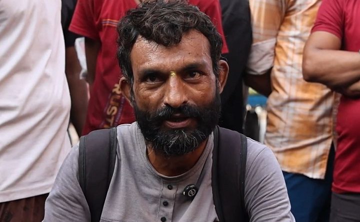 सूरत में कढ़ाई मज़दूरों का अनोखा ‘गांव चलो आंदोलन’, 12 घंटे, तीसो दिन काम से तंग कारीगरों की ‘सविनय अवज्ञा’